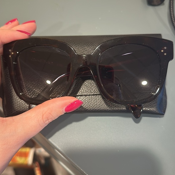 Celine tortoise square sunglasses with polarized lenses - Picture 2 of 3